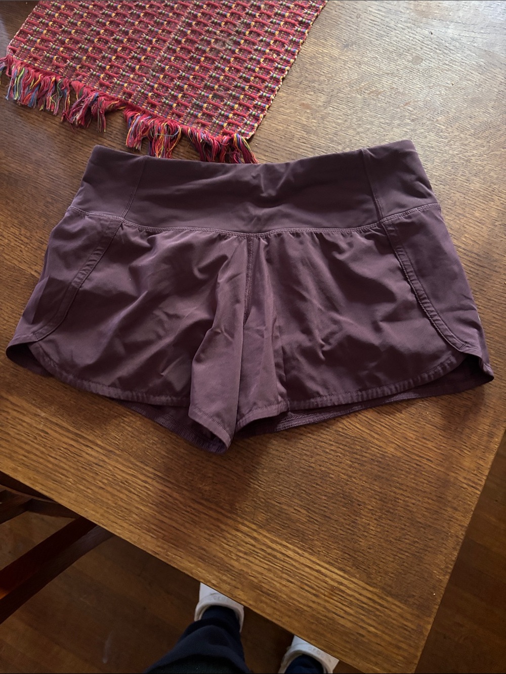 Lululemon run times short size 4